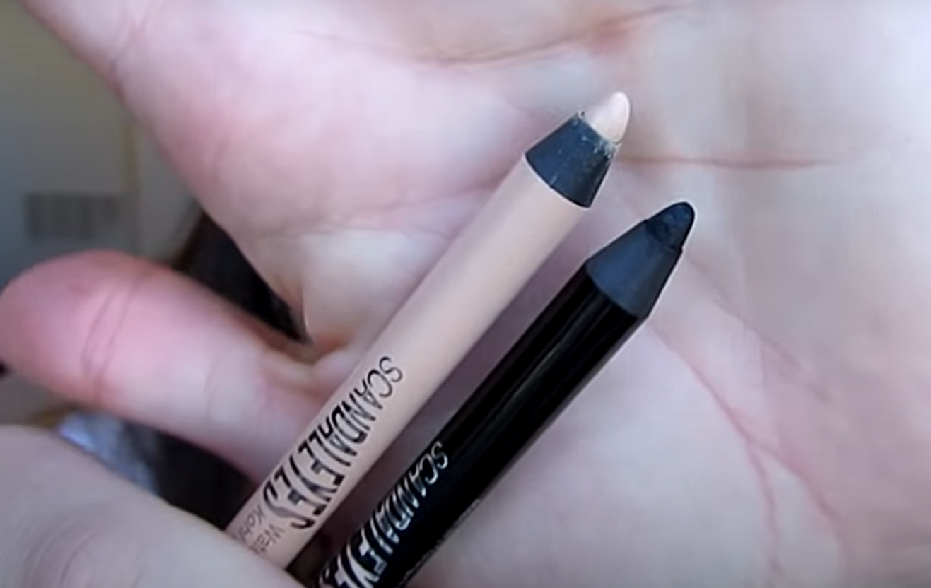 Top 5 Best Waterproof Eyeliners for Swimming [2022 Review] WaterproofWiki