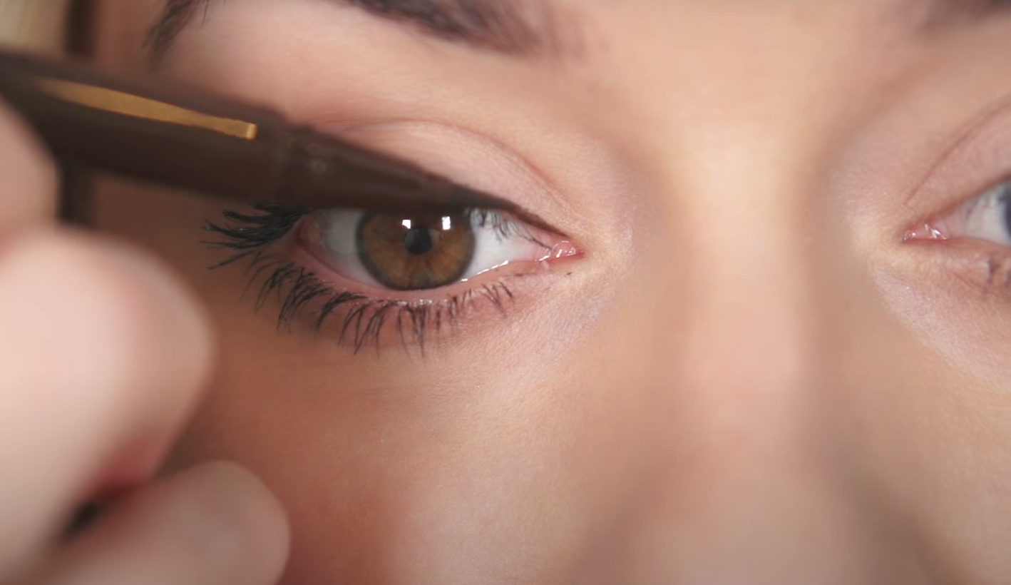 Top 5 Best Waterproof Eyeliners for Swimming [2022 Review] WaterproofWiki