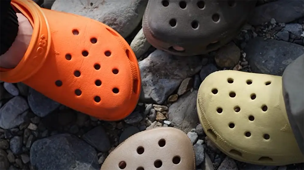 Are Crocs slippery when wet?