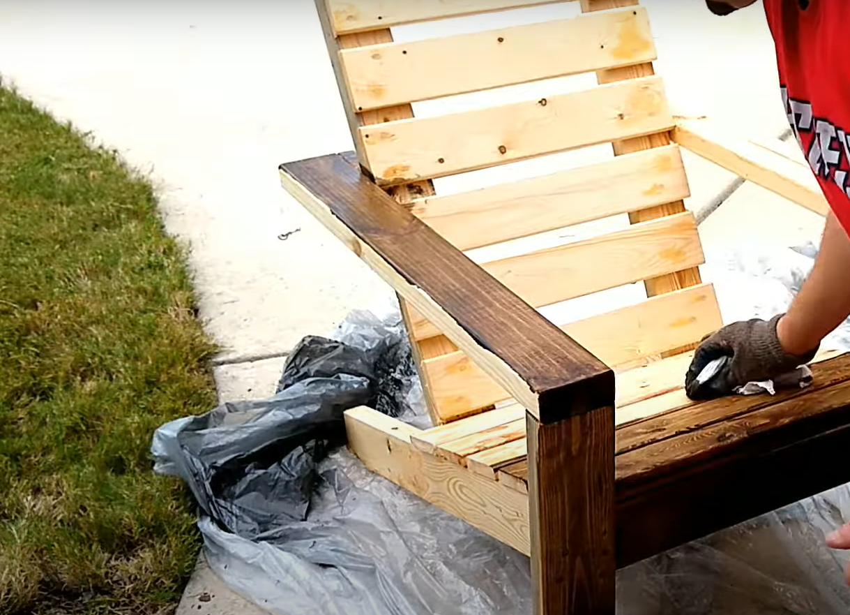 How to Waterproof Painted Wood Furniture for Outdoors? WaterproofWiki