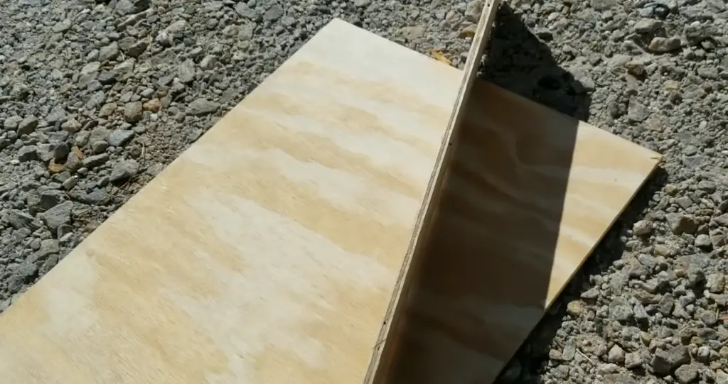 How to Waterproof Wood for a Boat?