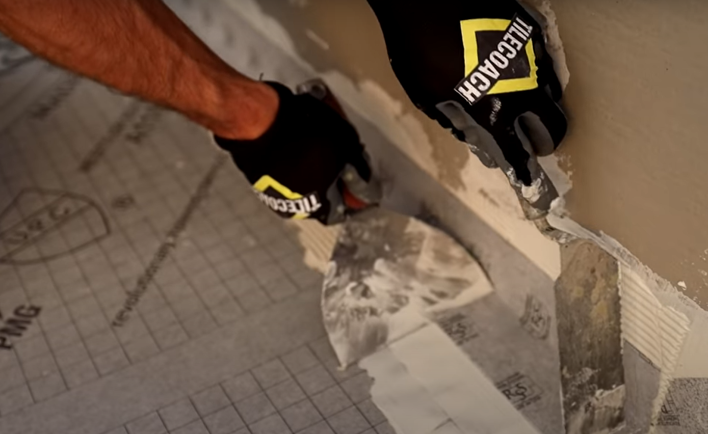 How to Install a Waterproof Membrane in a Shower? WaterproofWiki