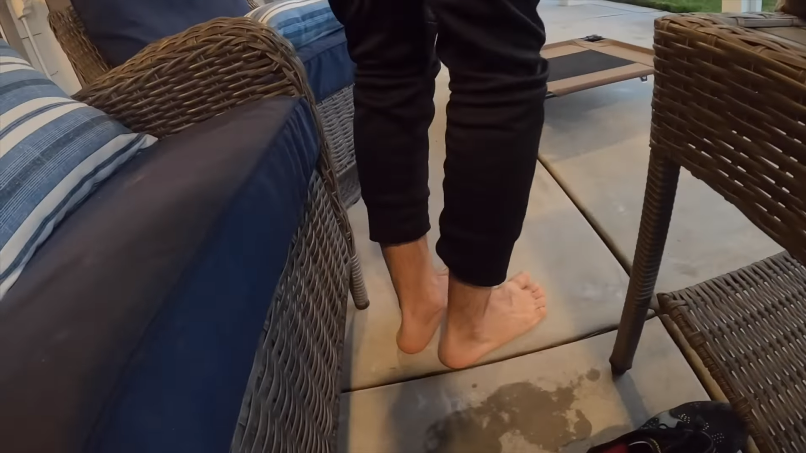 Do Waterproof Socks Work? WaterproofWiki